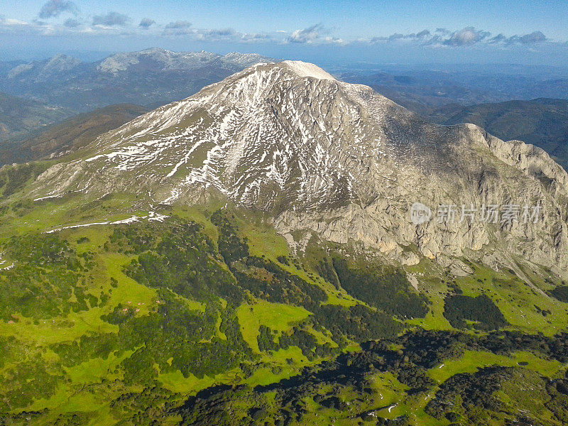 Peña Rueda peak, 2152 meters, Quiros municipality, Ubiña la Mesa Natural Park, Asturias, Spain